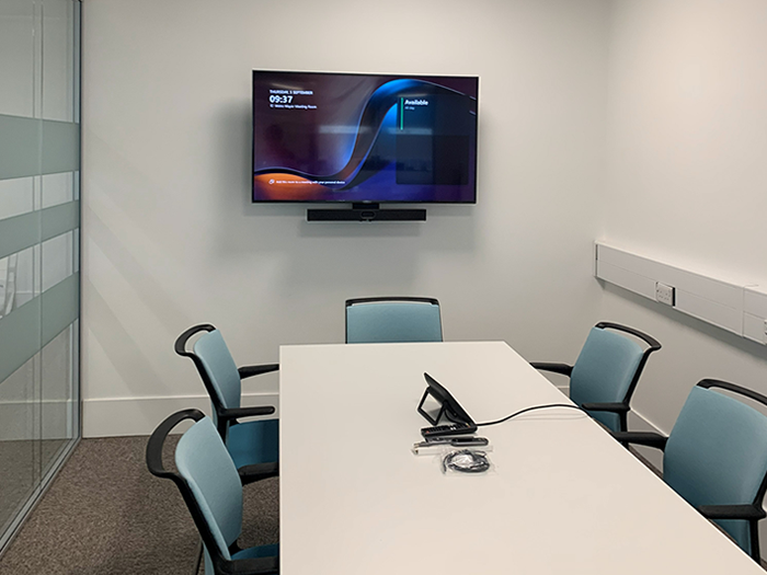 rapid-huddle-room-install2